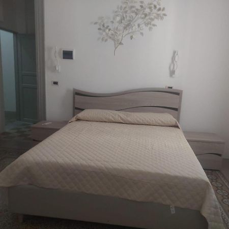 Guest House Lamphotel Militello 巴勒莫 外观 照片