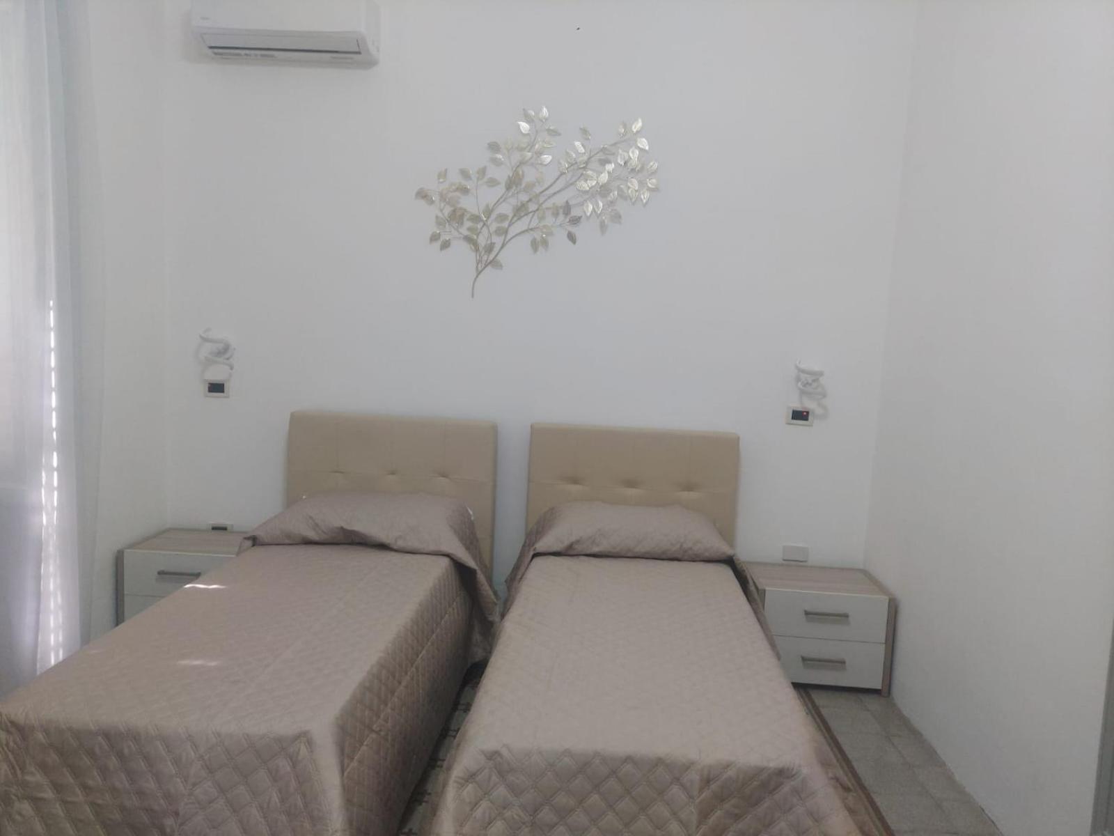 Guest House Lamphotel Militello 巴勒莫 外观 照片