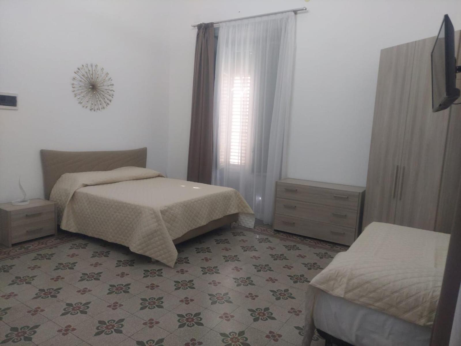 Guest House Lamphotel Militello 巴勒莫 外观 照片