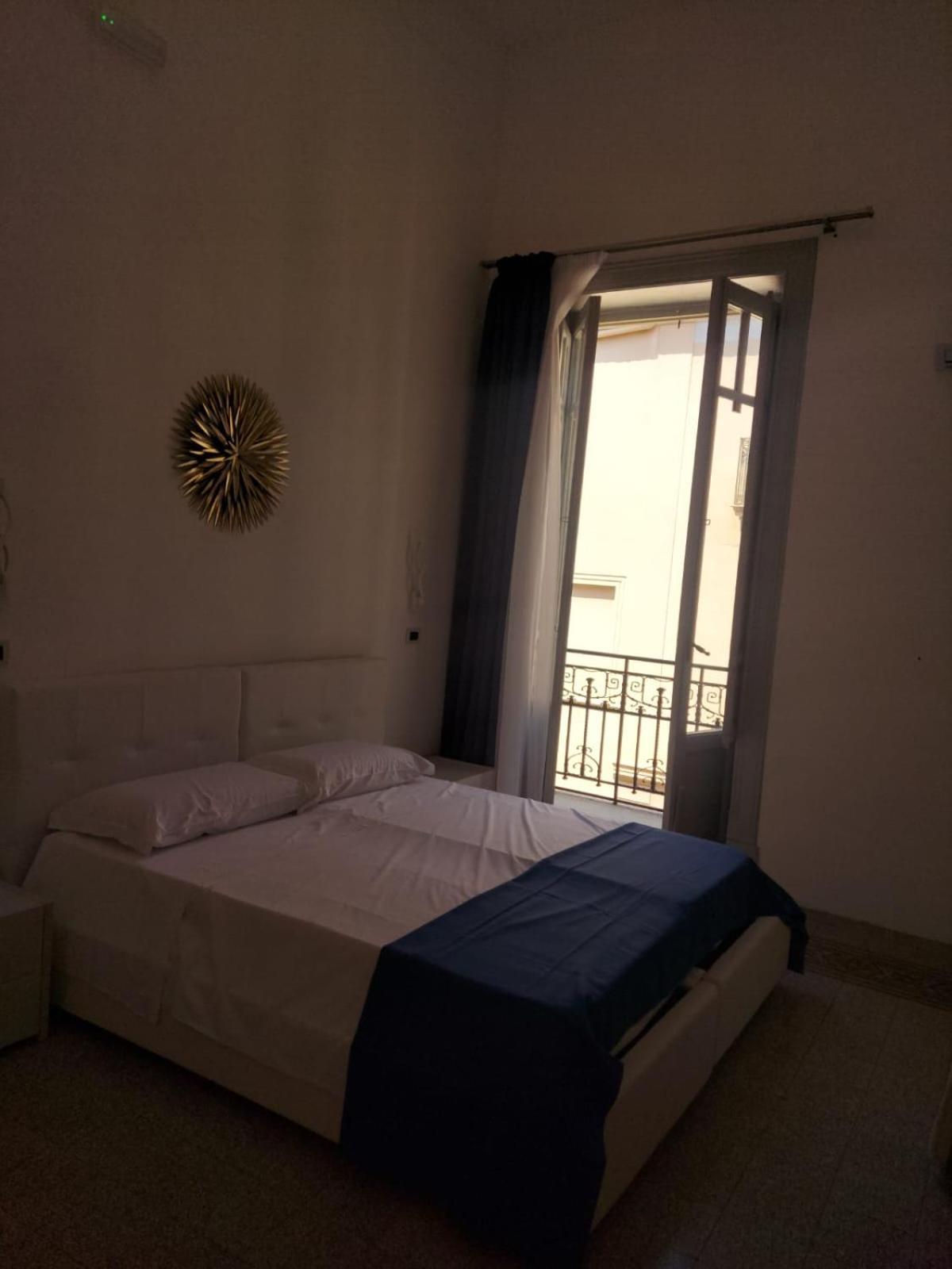 Guest House Lamphotel Militello 巴勒莫 外观 照片